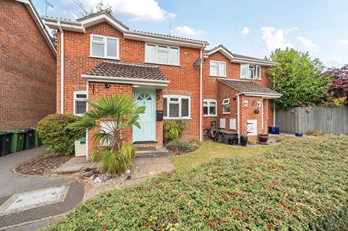 2 Bedroom Terraced House For Sale In Bagshot, Surrey, GU19