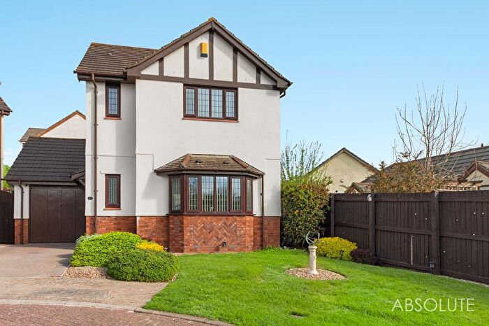 3 Bedroom Detached House For Sale In Shetland Close, Torquay, TQ2