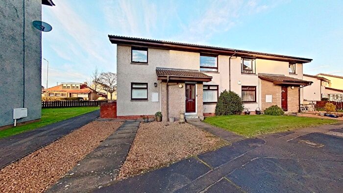 2 Bedroom Flat To Rent In Dunkeld Place, Menzieshill, Dundee, DD2