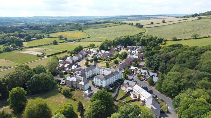 4 Bedroom Town House For Sale In Brearley Hall, Woodmere Drive, Old Whittington, Chesterfield, S41