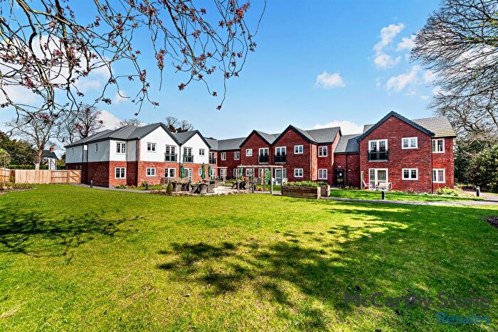 1 Bedroom Apartment For Sale In Hooton Road, Willaston, Neston, CH64