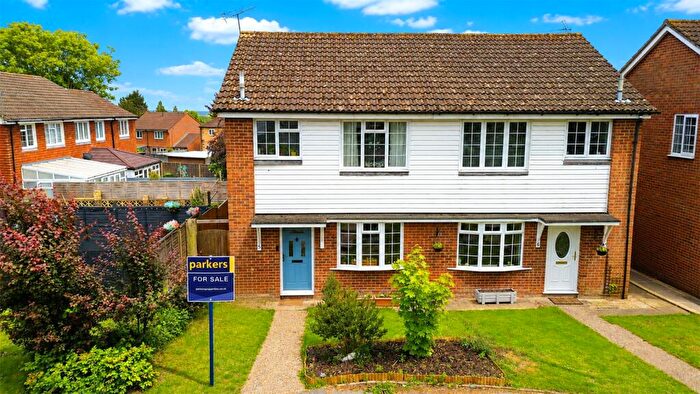 3 Bedroom Semi-Detached House For Sale In Lilac Walk, Calcot, Reading, Berkshire, RG31