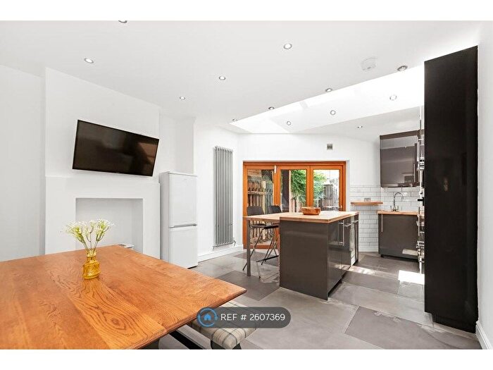 4 Bedroom Terraced House To Rent In Merrow Street, London, SE17