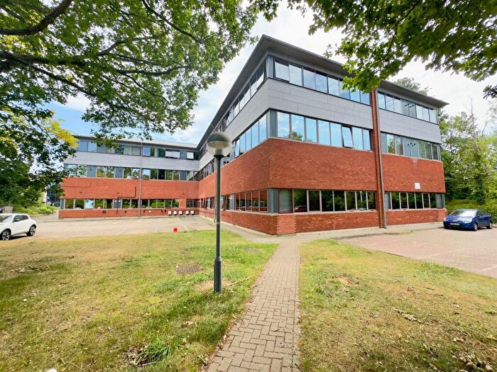 1 Bedroom Apartment For Sale In Harvest Crescent, Fleet, GU51