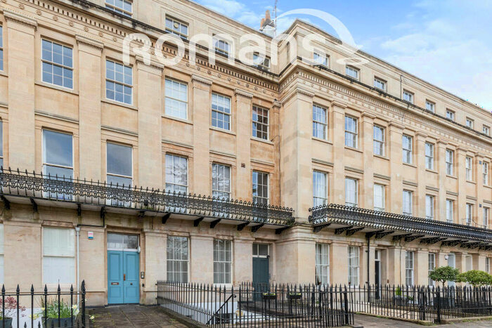 1 Bedroom Apartment To Rent In Worcester Terrace, BS8