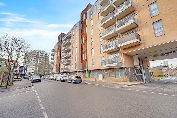 1 Bedroom Flat For Sale In Butchers Road, London, E16