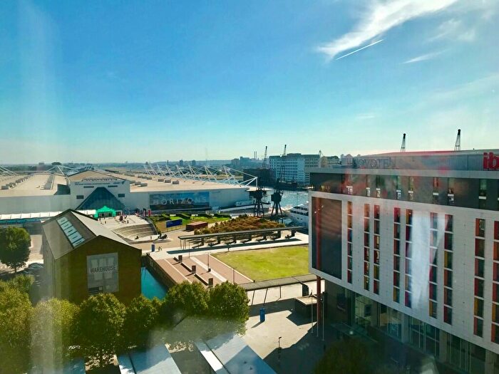 1 Bedroom Flat To Rent In Western Gateway, London, E16