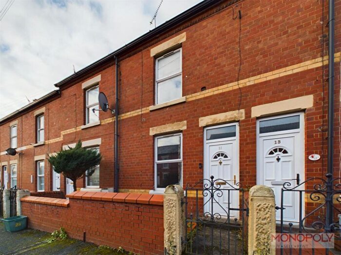 2 Bedroom Terraced House To Rent In Oxford Street, Wrexham, LL13