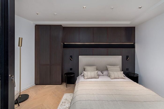 5 Bedroom Town House For Sale In Berkeley Gardens, London, W8