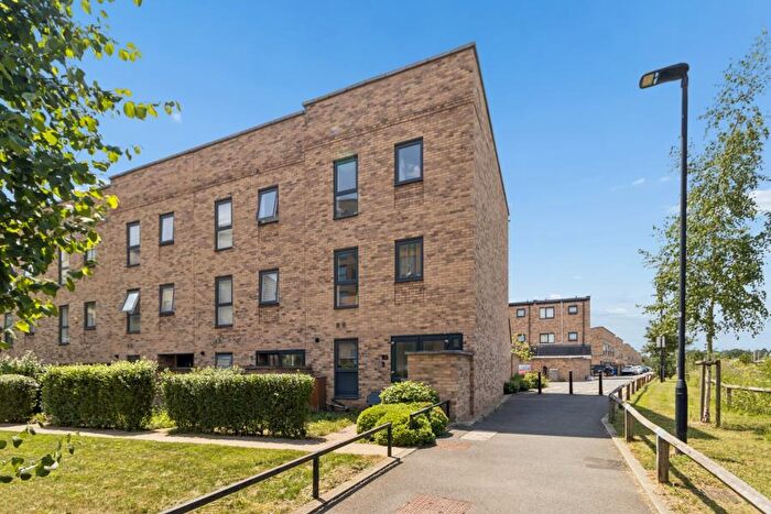 5 Bedroom End Of Terrace House To Rent In Harrow View, Harrow, HA2