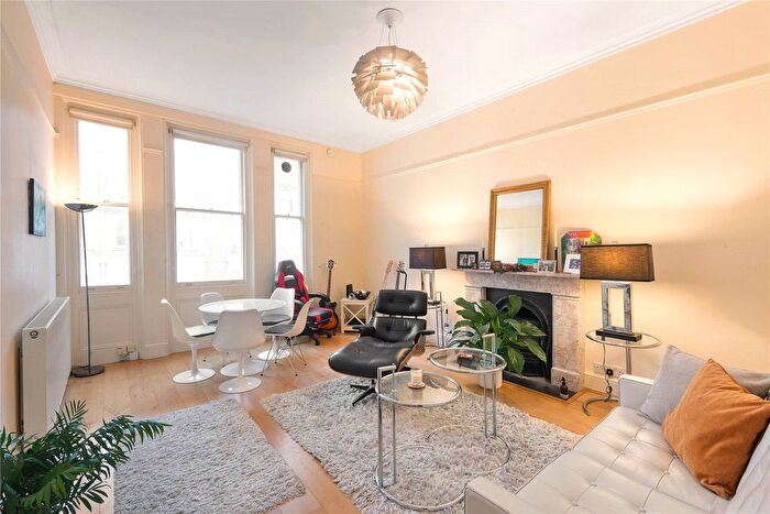 2 Bedroom Flat To Rent In Bina Gardens, London, SW5