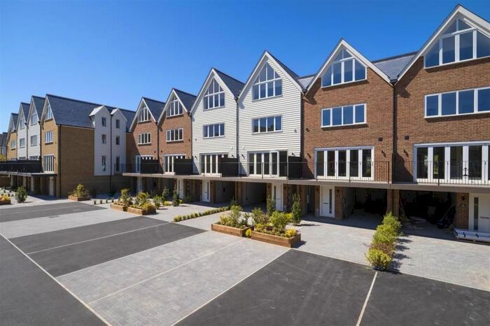 4 Bedroom Town House To Rent In Belvedere Road, Faversham, ME13