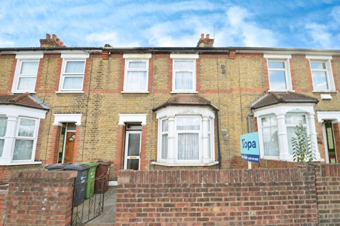 3 Bedroom Terraced House For Sale In Ripple Road, Barking, IG11