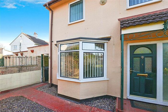 2 Bedroom End Of Terrace House For Sale In Matson Avenue, Matson, Gloucester, Gloucestershire, GL4
