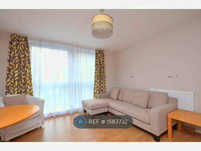 2 Bedroom Flat To Rent In Earlsfield, London, SW17
