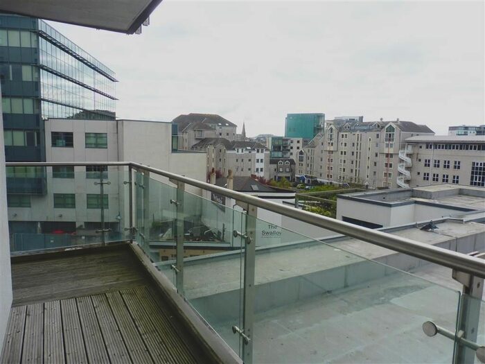 2 Bedroom Flat To Rent In Aldrin House, Moon Street, Plymouth, PL4