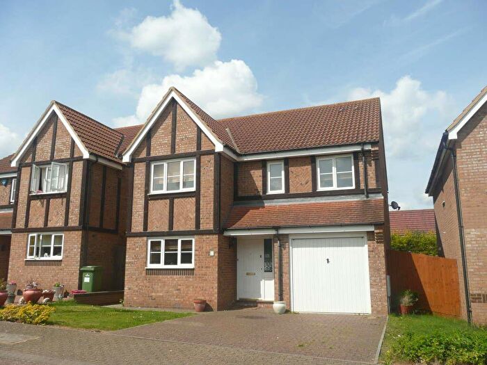 4 Bedroom Detached House To Rent In Godrevy Grove, Tattenhoe, MK4
