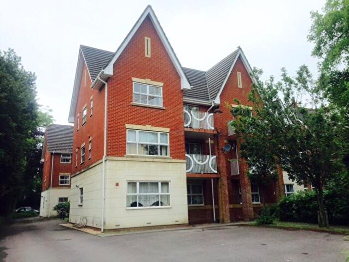 2 Bedroom Apartment To Rent In Twyford House, Banister Park, SO15