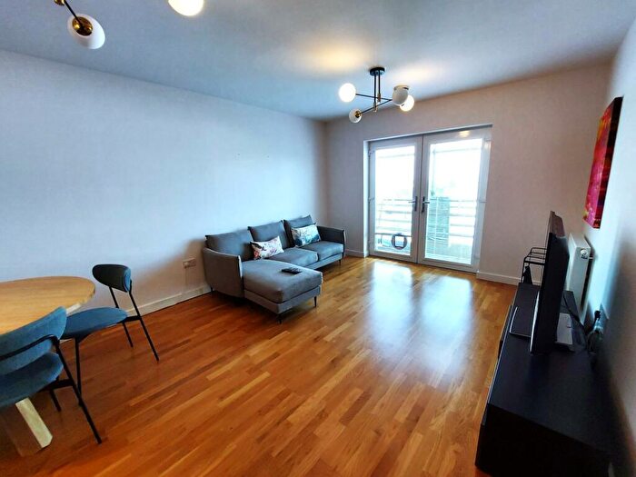 2 Bedroom Flat To Rent In Falcondale Court, Lakeside Drive, Park Royal, London, NW10