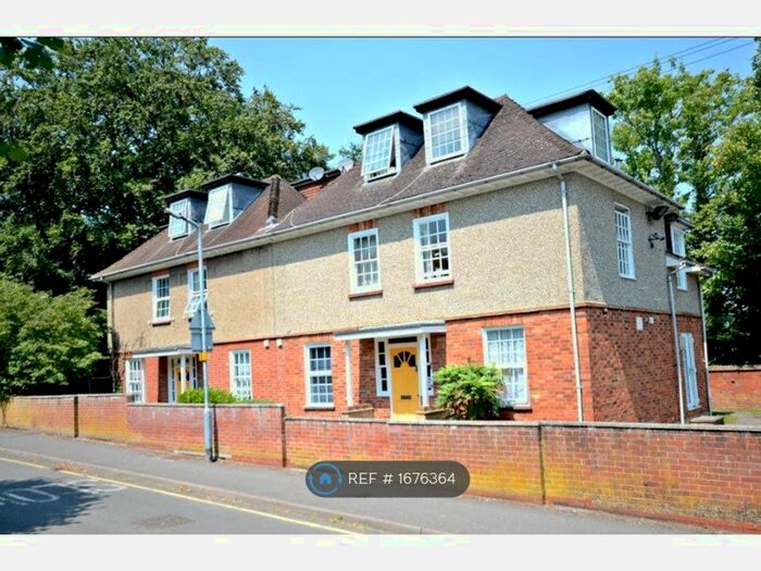 1 Bedroom Flat To Rent In Ludlow Road, Maidenhead, SL6