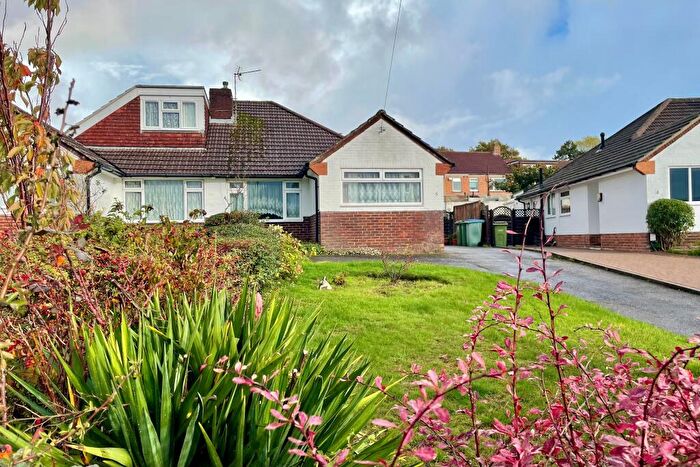 3 Bedroom Semi-Detached Bungalow For Sale In Tennyson Gardens, Fareham, PO16