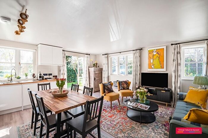 1 Bedroom Flat To Rent In Brompton Park Crescent, London, SW6