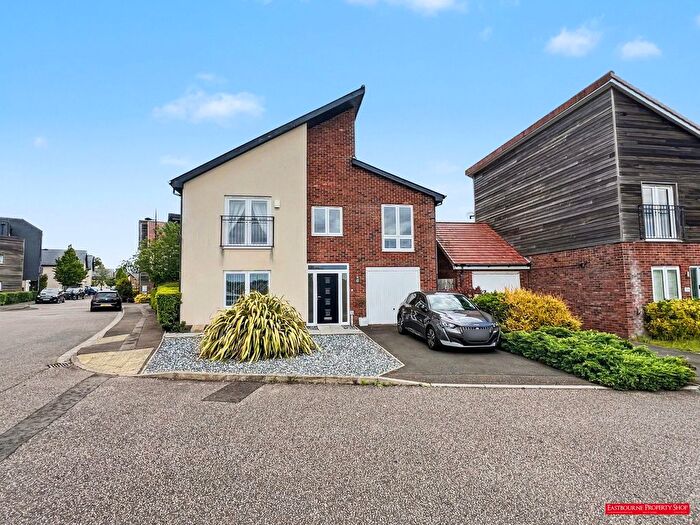4 Bedroom Detached House For Sale In Sunflower Lane, Polegate, BN26