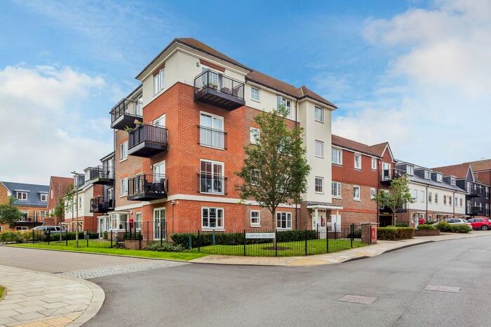 2 Bedroom Flat To Rent In Campion Square, Dunton Green, Sevenoaks, TN14