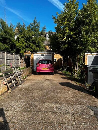 4 Bedroom House To Rent In South Hill Road, Gravesend, DA12