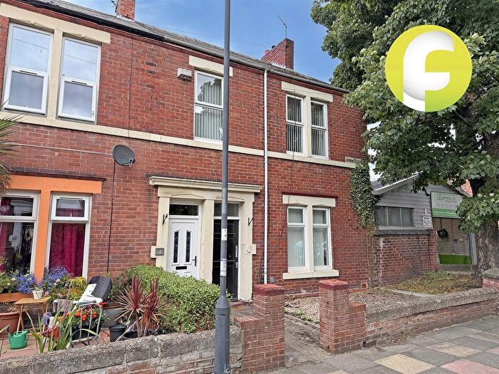 3 Bedroom Flat For Sale In Cromwell Terrace, North Shields, NE29