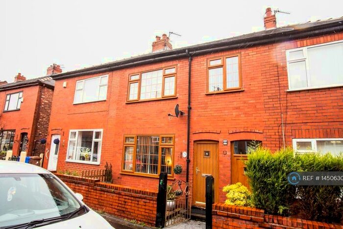 3 Bedroom Terraced House To Rent In Tom Shepley Street, Hyde, SK14