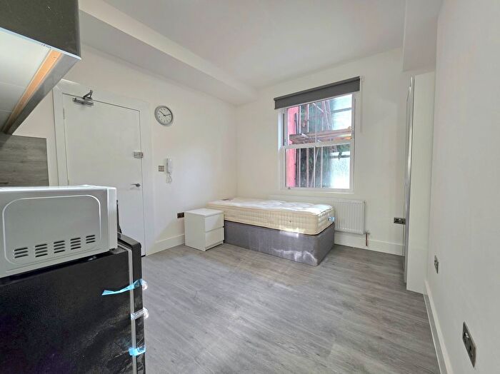 Studio To Rent In Lime Hill Road, Tunbridge Wells, Kent, TN1