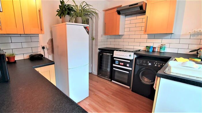 2 Bedroom Terraced House To Rent In South Street, Chester, CH3