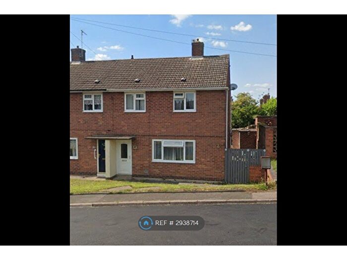 3 Bedroom Semi-Detached House To Rent In New Street, Grassmoor, Chesterfield, S42