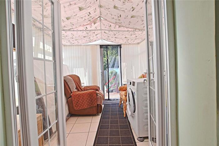 2 Bedroom Bungalow For Sale In Knights Lane, Kingsthorpe, Northampton, NN2