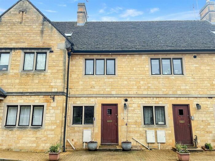 3 Bedroom House To Rent In Old Grammar School Mews, Calf Lane, Chipping Campden, GL55