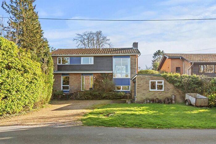 4 Bedroom Detached House For Sale In Hare Lane End, Little Kingshill (No Chain), HP16