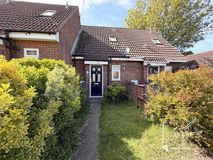 1 Bedroom Terraced House To Rent In Artillery Row, Gravesend, DA12