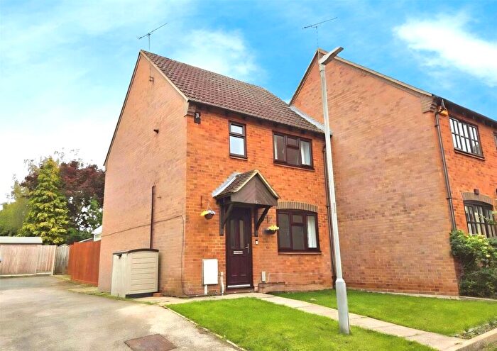 3 Bedroom End Of Terrace House For Sale In Angels Close, Winslow, MK18