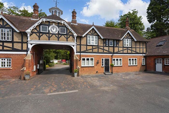 3 Bedroom Semi Detached House For Sale In The Clock House, Watling Street, Little Brickhill, MK17