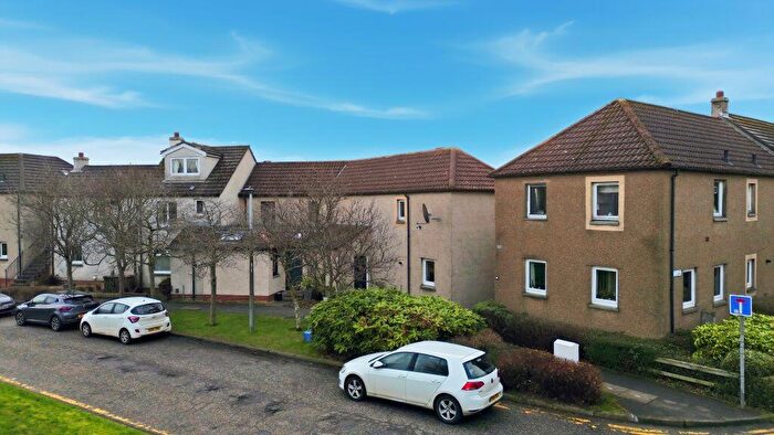 2 Bedroom End Of Terrace House For Sale In South Gyle Mains, Edinburgh, EH12