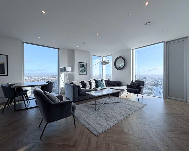 3 Bedroom Penthouse To Rent In Anaconda Cut, Greengate, M3