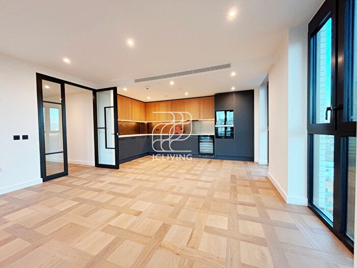 2 Bedroom Flat To Rent In Boxwood Gardens, London, E1W