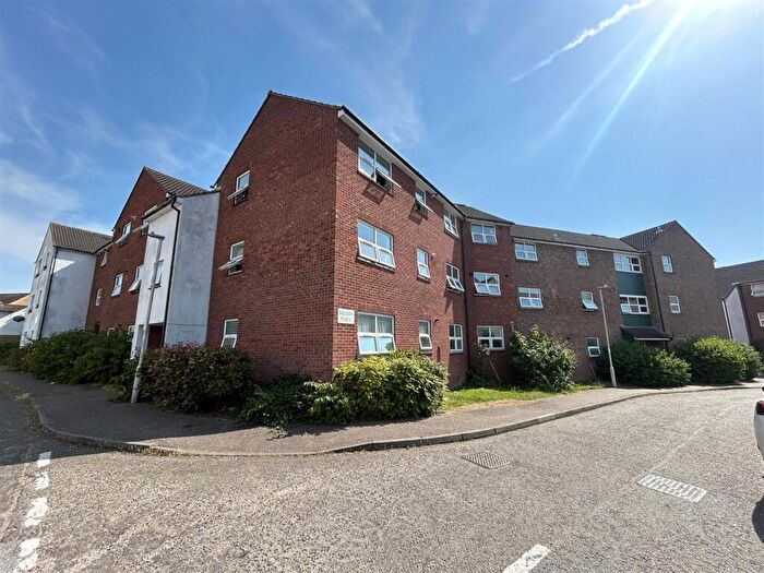 1 Bedroom Flat To Rent In Nelson Place, South Woodham Ferrers, CM3