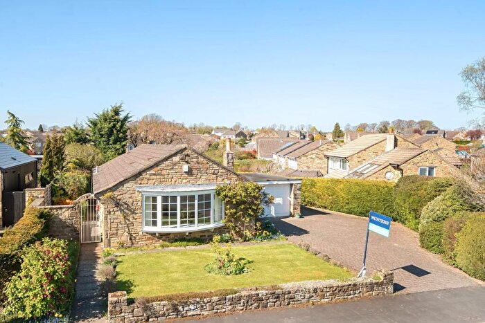 3 Bedroom Detached Bungalow For Sale In Grasmere Avenue, Wetherby, LS22