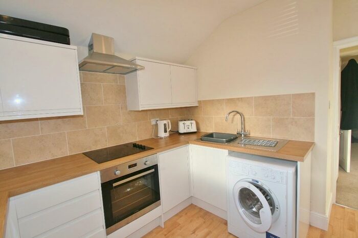 2 Bedroom Flat To Rent In Little Victoria Street, Basingstoke, RG21
