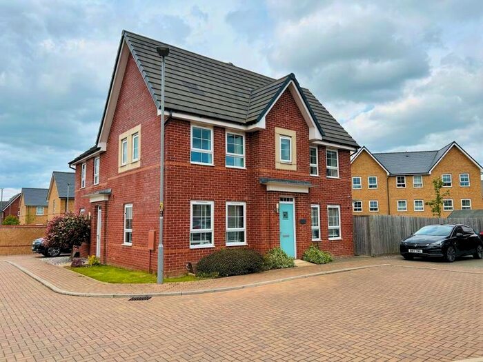 3 Bedroom Semi-Detached House To Rent In Laconia Lane, Brooklands, MK10