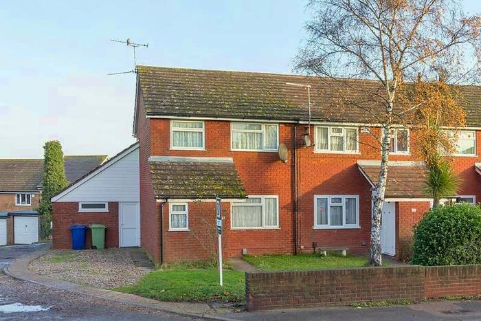 3 Bedroom End Of Terrace House To Rent In Wilton Terrace, London Road, Sittingbourne, Kent, ME10