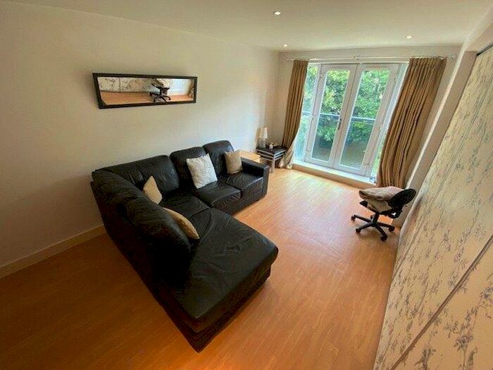 2 Bedroom Apartment To Rent In The Gallery, Range Road, Whalley Range, Manchester, M16