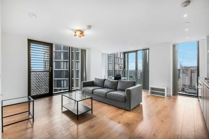 2 Bedroom Flat To Rent In Great Eastern Road, London, E15